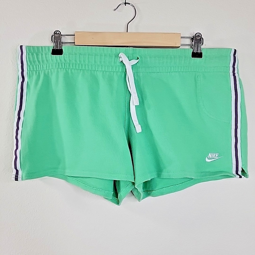 Nike Womens Lounge Athletic Shorts Green Drawstring Pocket Size Large Retro